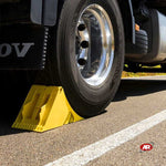 Carica l'immagine nel visualizzatore Galleria, CALZATOIA in POLIPROPILENE | Fermaruota | Ausili bloccaruote | VEICOLI | Stazionamento | MEDIO o GRANDE