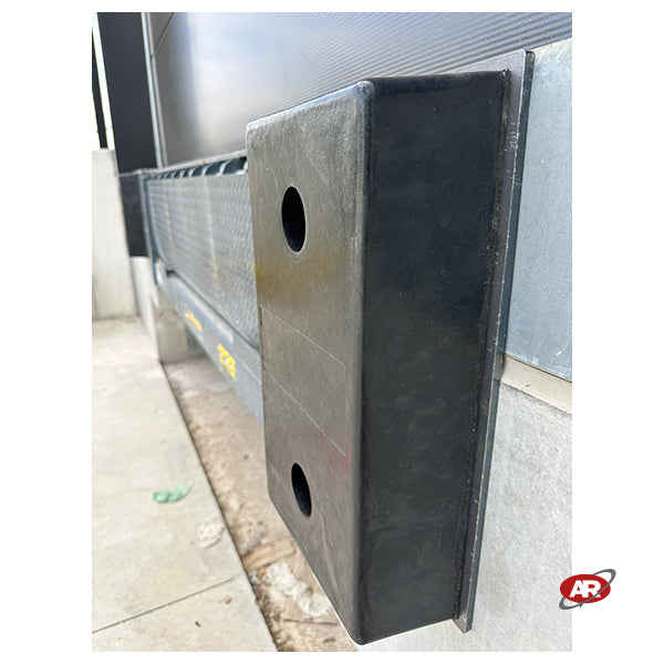 BUMPERS AND BUFFERS | For loading and unloading areas | INDUSTRIAL rubber bumper pads | Bay and vehicle protection | DH