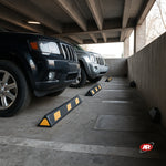 Load image into Gallery viewer, Black rubber wheel stops | DELIMITERS | Vehicle block | Rest areas | GARAGES | PARKING | Wheel stops with yellow or white reflectors | DH-PB