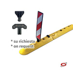 Carica l'immagine nel visualizzatore Galleria, Cordoli per SEPARARE e DELIMITARE le CORSIE | Incanalamenti | Deviazioni | Protezioni | Nero con riflettori gialli o giallo totalmente