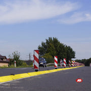 Cordoli per SEPARARE e DELIMITARE le CORSIE | Incanalamenti | Deviazioni | Protezioni | Nero con riflettori gialli o giallo totalmente